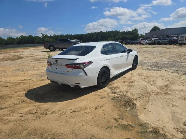 Used 2023 White Toyota SE image 9