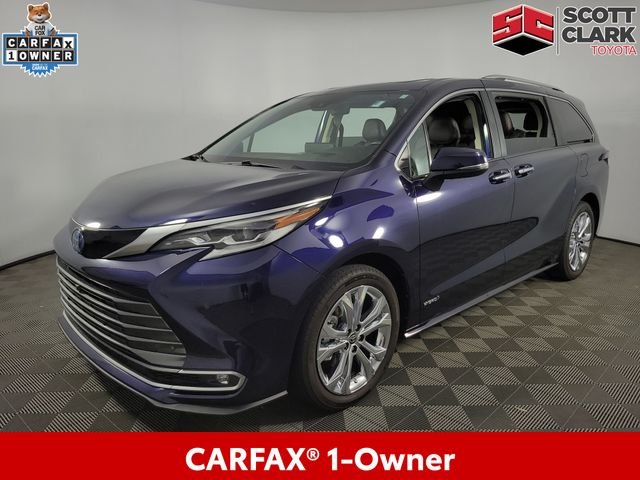 Used 2021  Toyota Platinum image 3