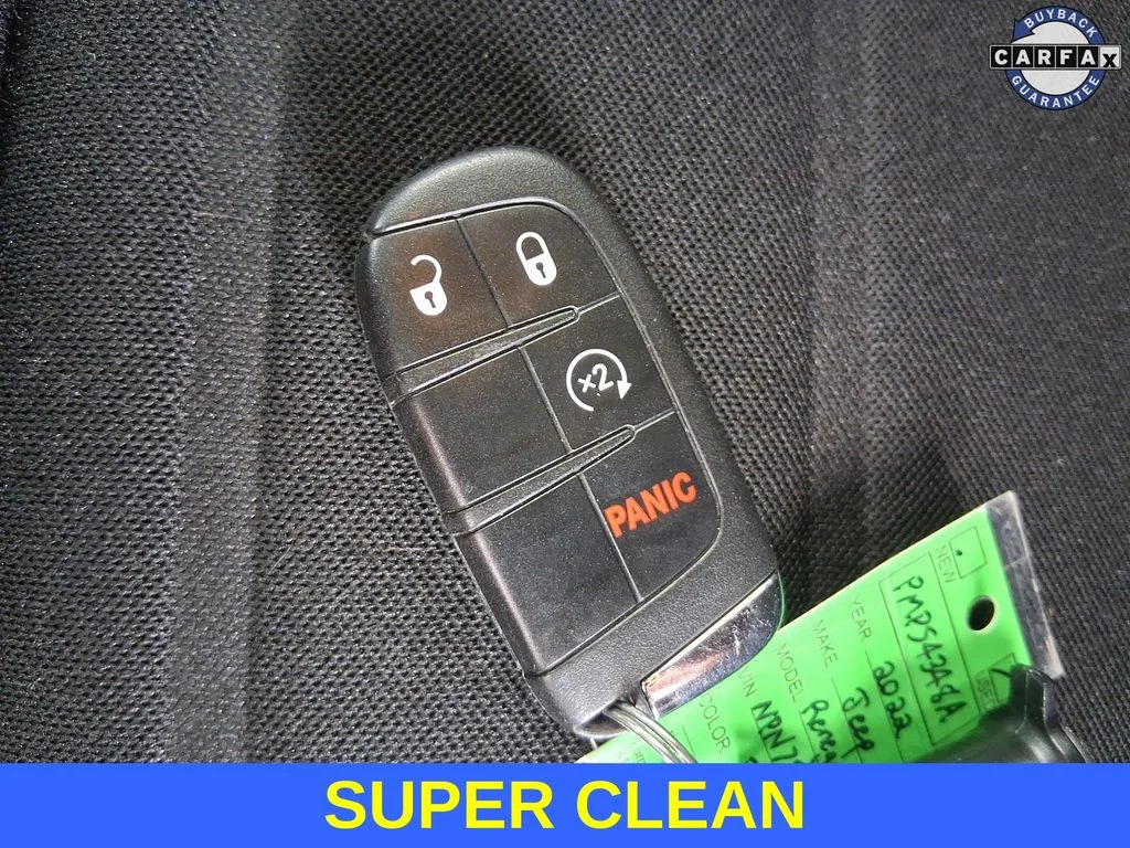 Used 2022 Black Jeep Latitude image 35