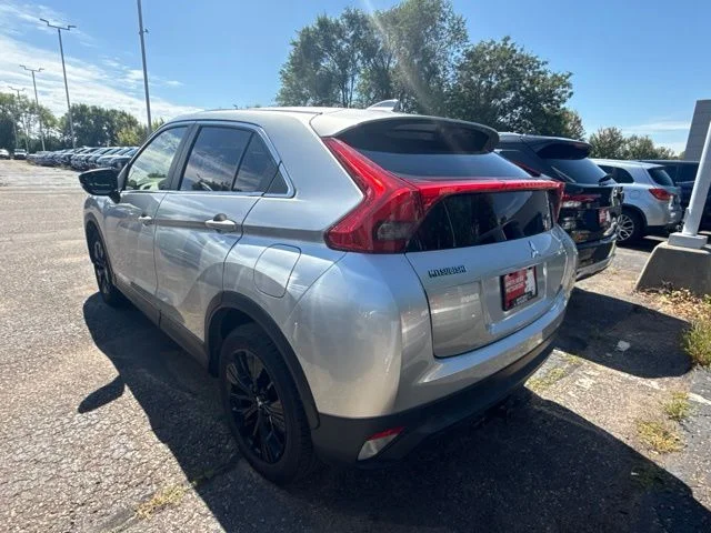Used 2018 Alloy Silver Metallic Mitsubishi LE image 4