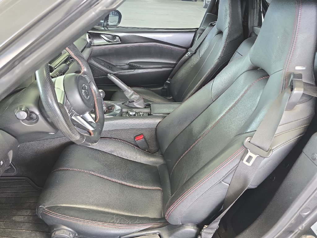 Used 2019 Gray Mazda Grand Touring image 5