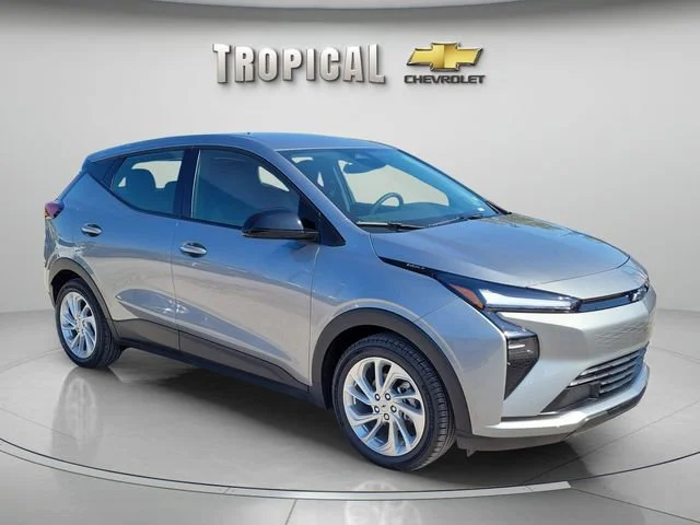 New 2027 Sterling Grey Metallic Chevrolet LT image 4