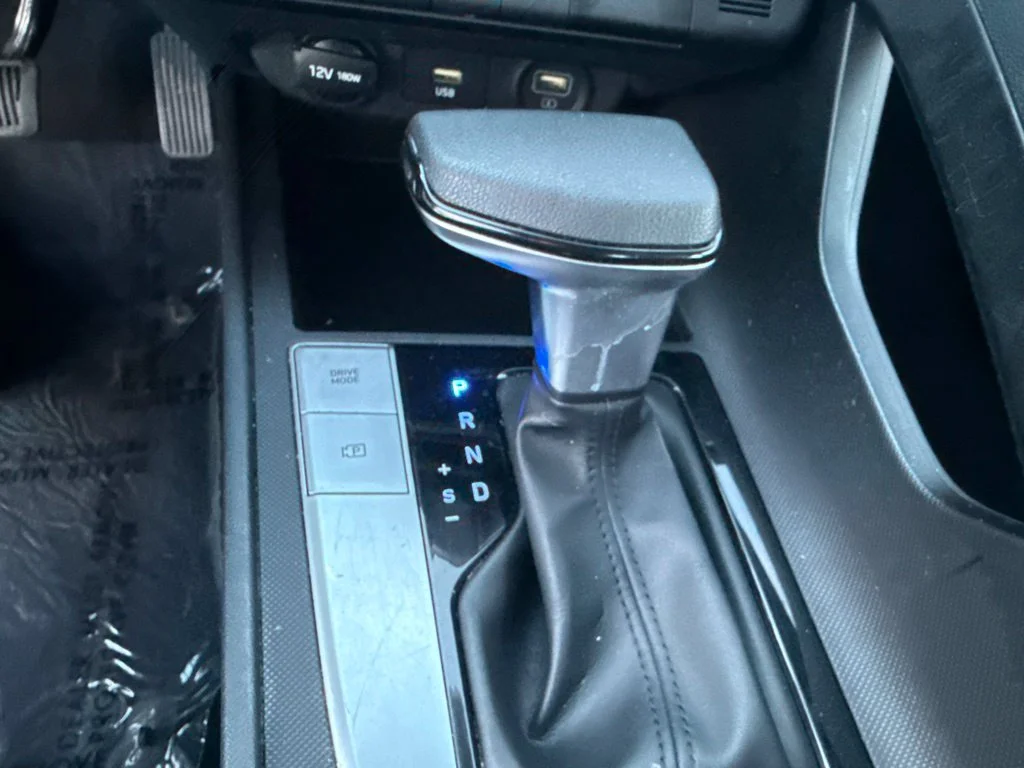 Used 2022 Gray Hyundai SEL image 23