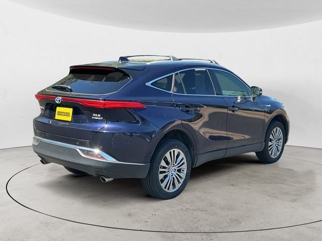 Used 2021  Toyota XLE image 5