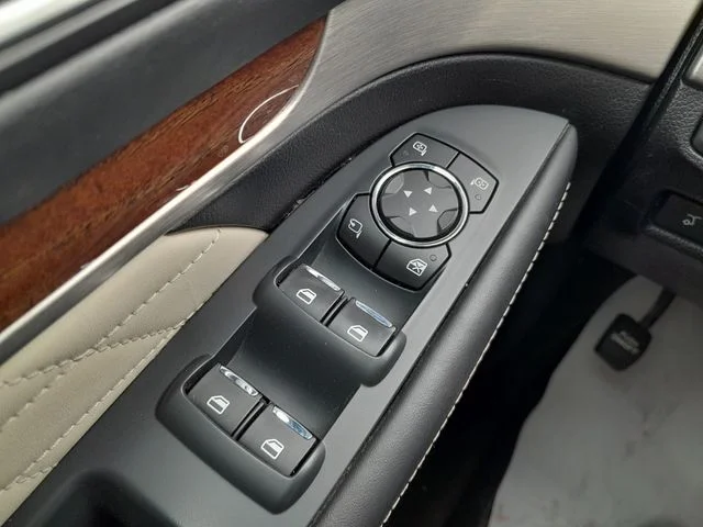 Used 2018 Blue Ford Platinum image 36