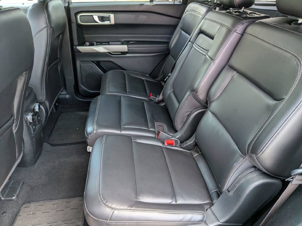 Used 2023 Black Ford XLT image 29
