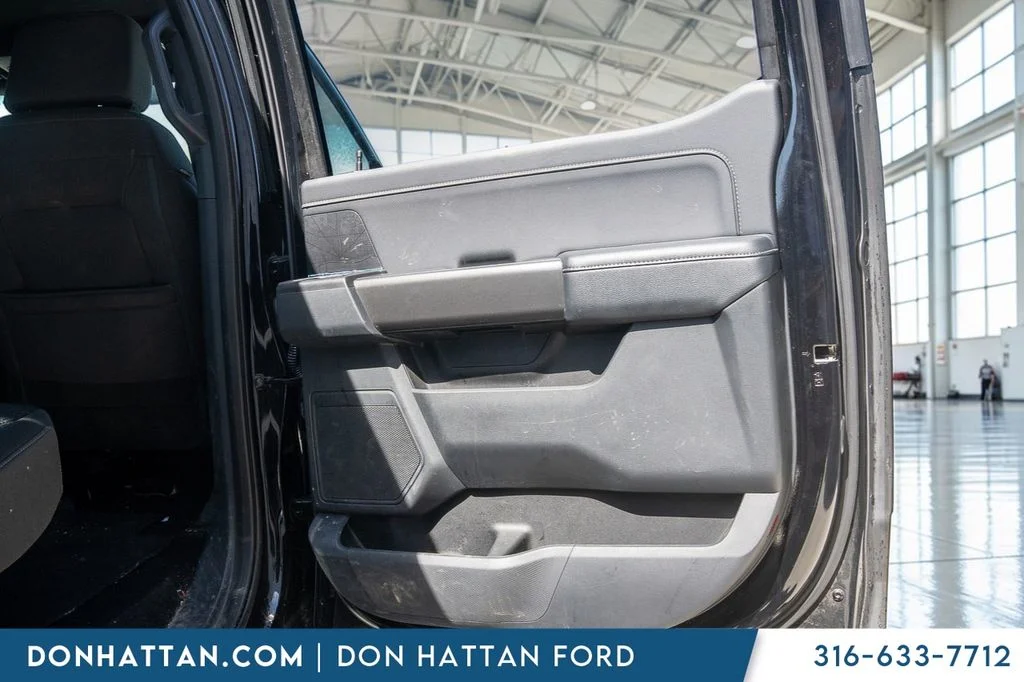 Used 2023 Black Ford XLT image 23