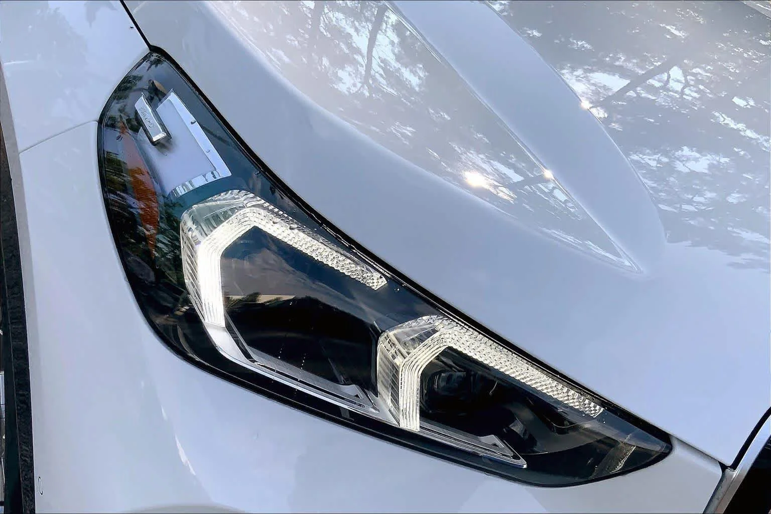 New 2027 Alpine White BMW xDrive28i image 13