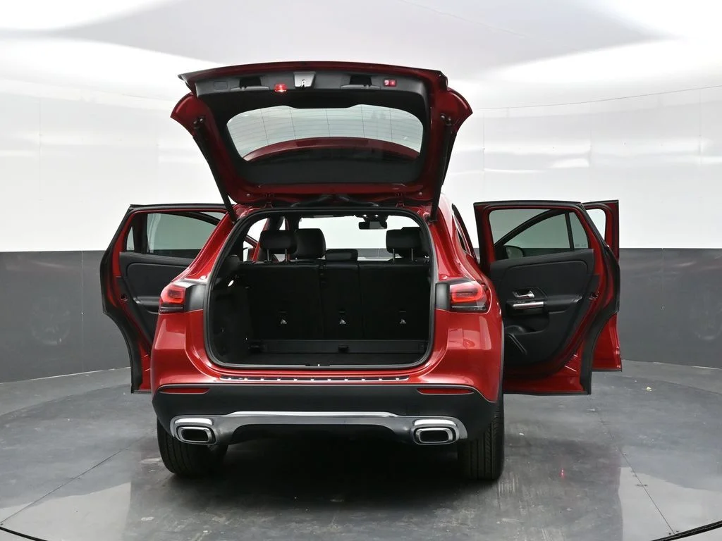 Used 2022  Mercedes-Benz GLA 250 image 30