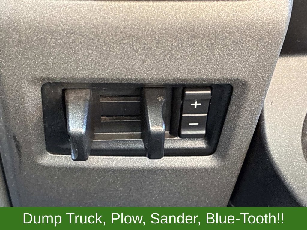 Used 2017 Black Ford XL image 27