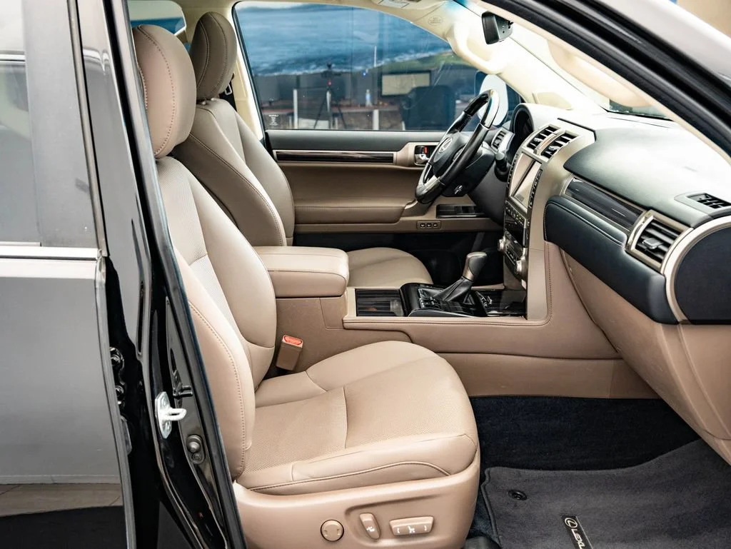 Used 2021 Onyx Black Lexus 460 Premium image 22