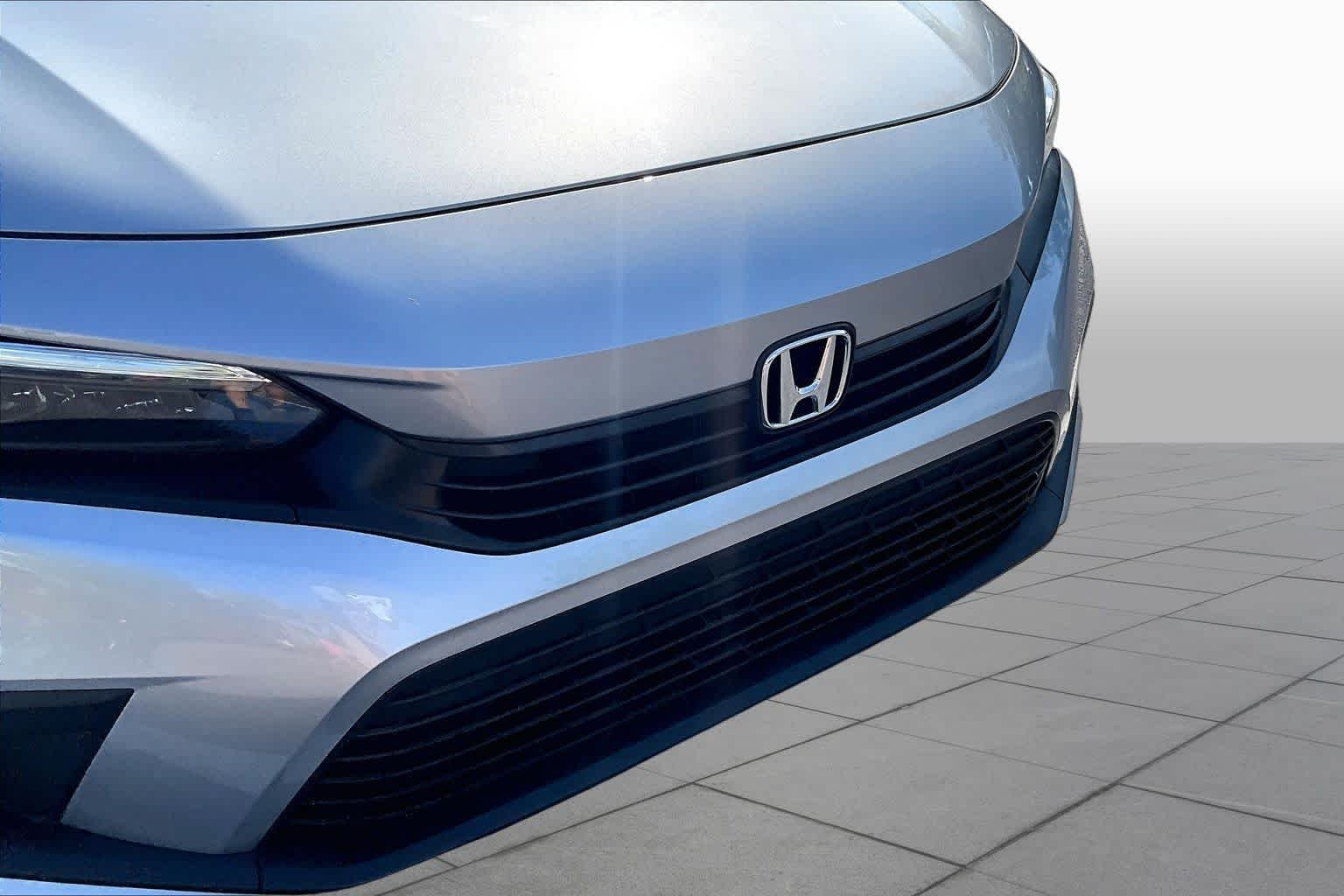 Certified Used 2023 Lunar Silver Metallic Honda Sport image 29