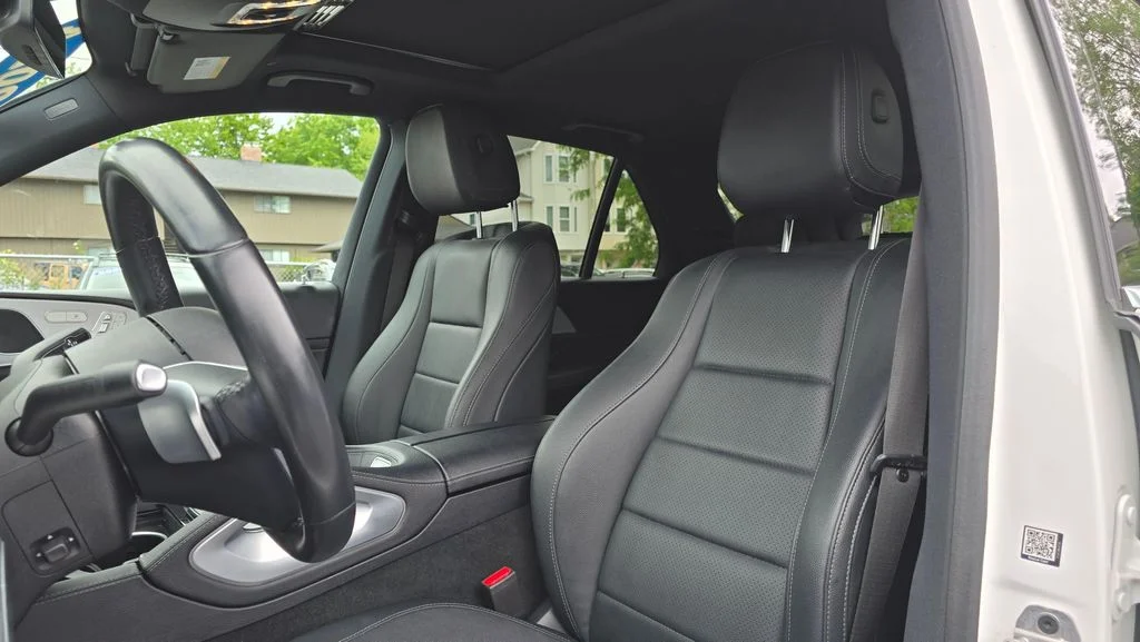 Used 2024 White Mercedes-Benz GLE 450e image 22