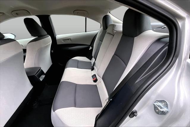 Certified Used 2025 SILVER ME. Toyota  image 19