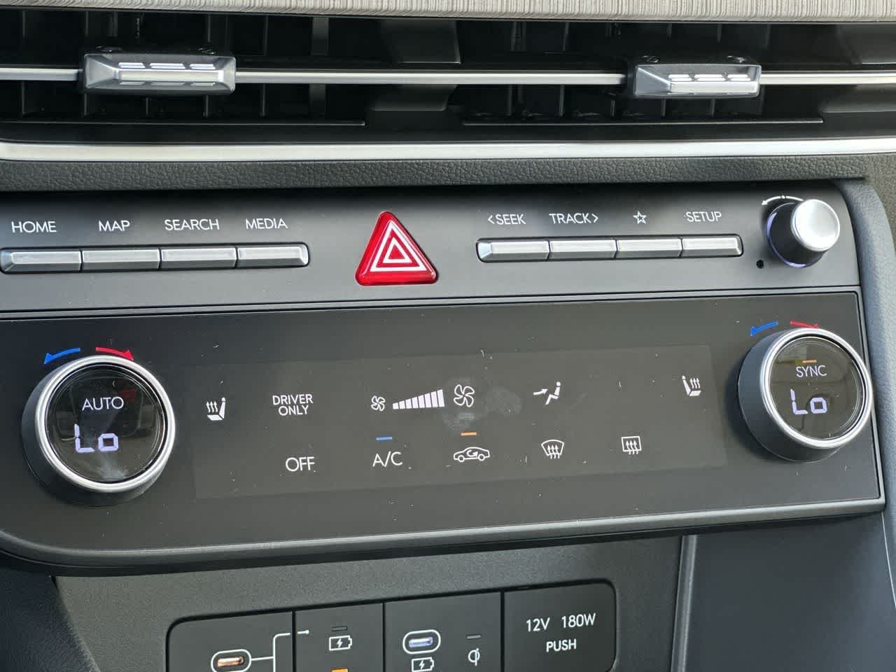 2025 Hyundai Sonata Hybrid SEL - Photo 20