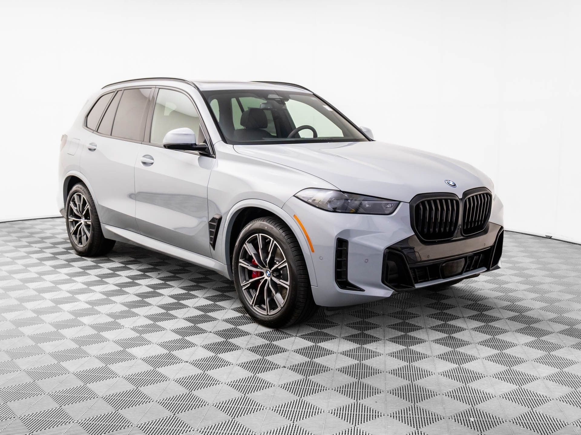 New 2026 Brooklyn Grey Metallic BMW xDrive50e image 8