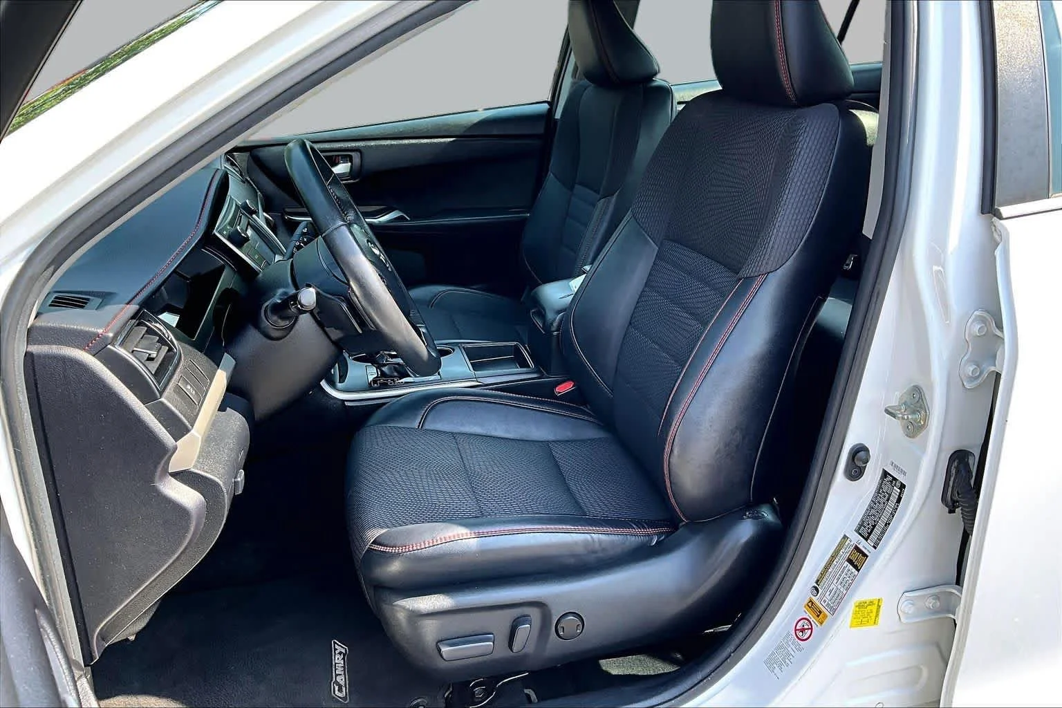 Certified Used 2017 Super White Toyota LE image 9