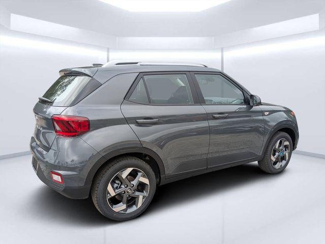 New 2026 Gray Hyundai SEL image 4