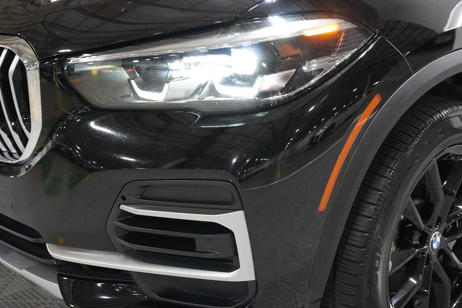 Used 2023 Jet Black BMW xDrive40i image 7