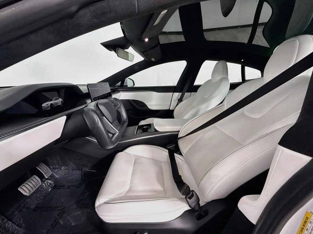 Used 2023 White Tesla Plaid image 21