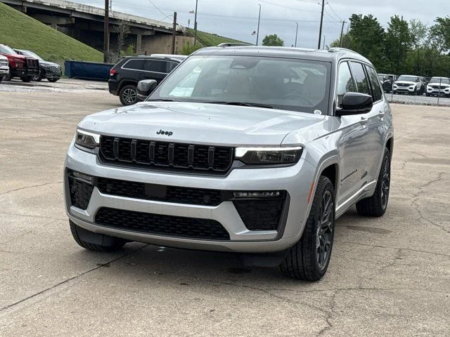 New 2026 Silver Zynith Exterior Paint Jeep Summit image 13