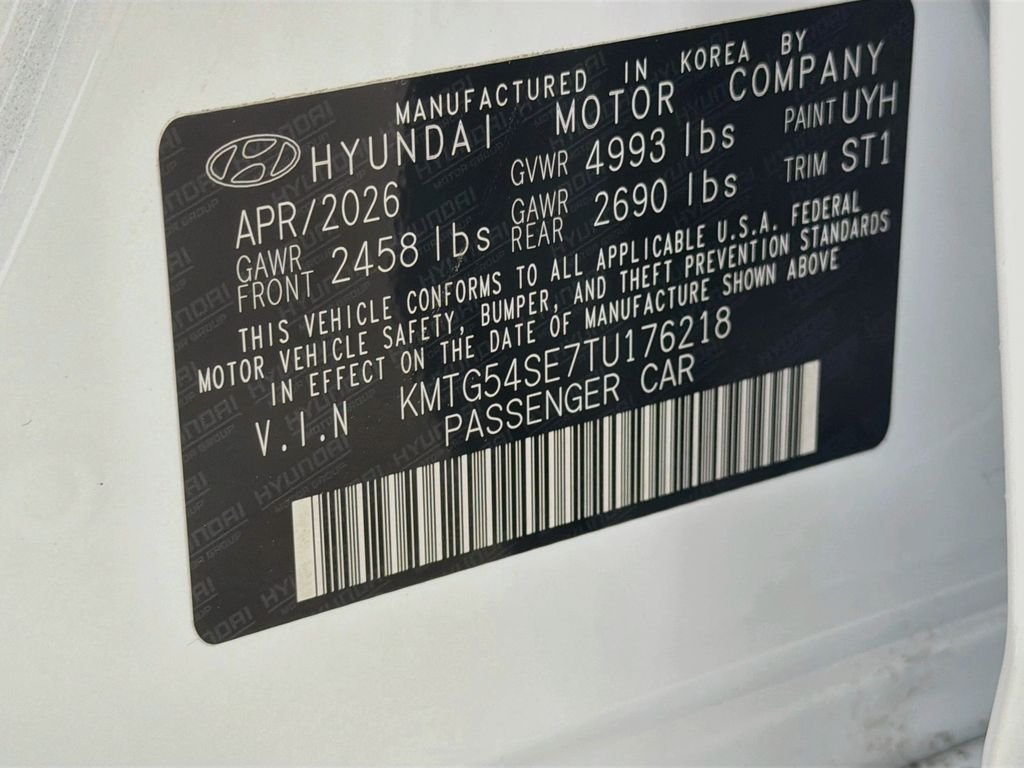 New 2026 Uyuni White Genesis 3.3T Sport Prestige image 34