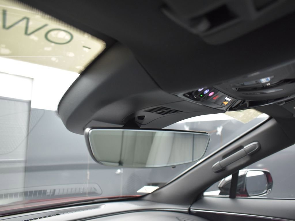 2024 CADILLAC LYRIQ - Image 18