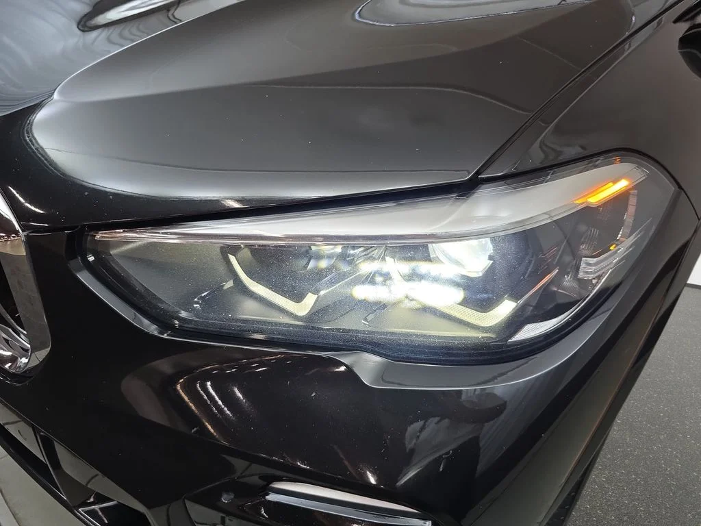 Used 2020 Black Sapphire Metallic BMW xDrive40i image 32