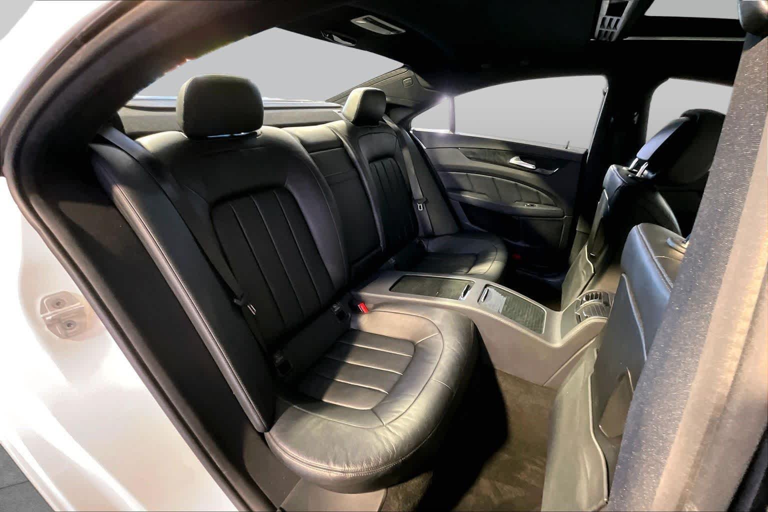 Used 2017 designo Diamond White Metallic Mercedes-Benz CLS 550 image 20