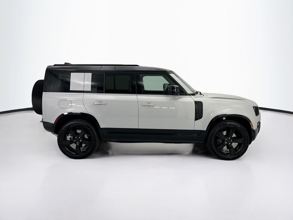 New 2026 Borasco Grey LAND ROVER X-Dynamic SE image 4