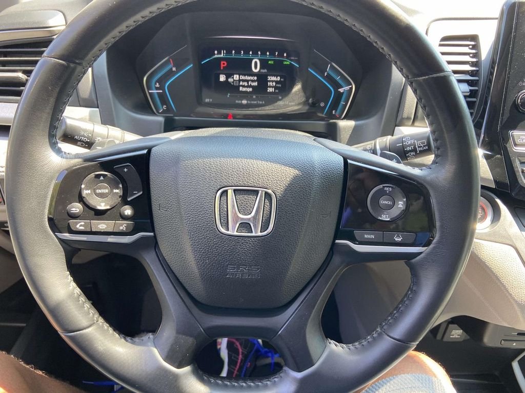 Used 2018  Honda Touring image 35