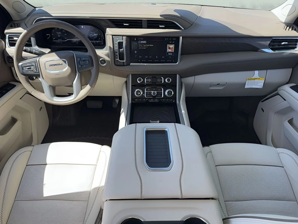 Used 2023 White GMC Denali image 15