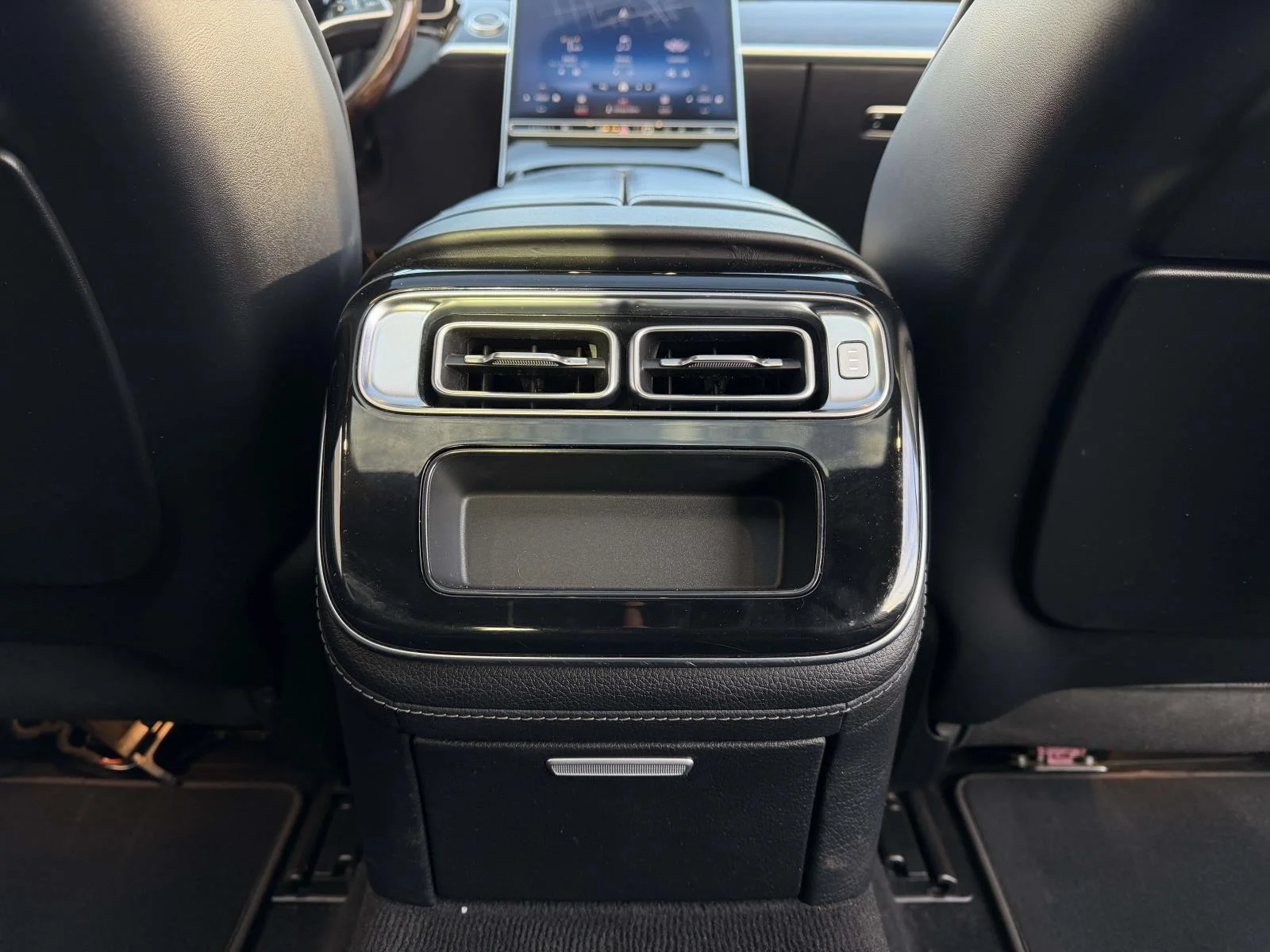 Used 2022  Mercedes-Benz S 500 image 21