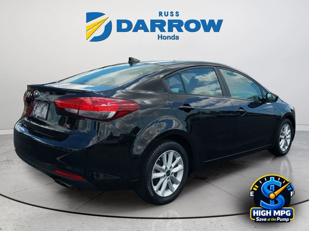 Used 2017 Black Kia S image 5