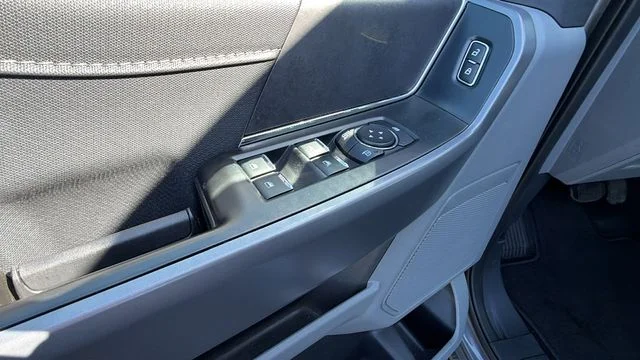 Used 2025 Gray Ford XLT image 21
