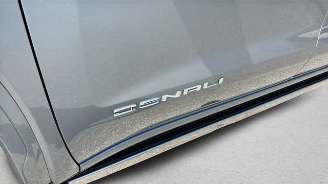 Used 2025 Sterling Metallic GMC Denali image 44