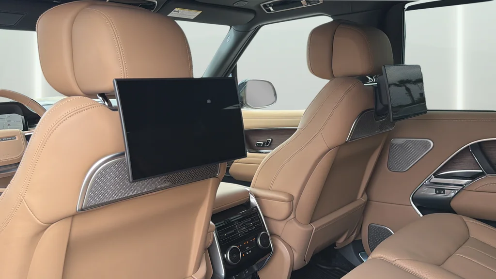 Used 2026 Blue Land Rover Autobiography image 19