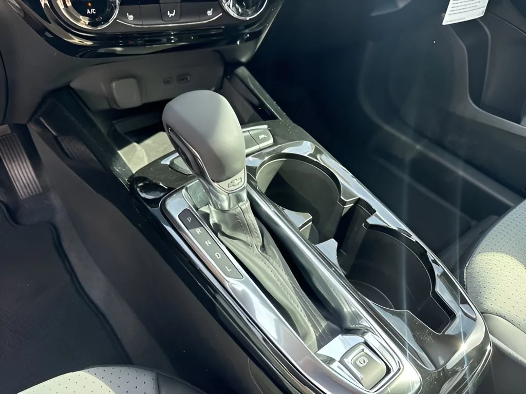 New 2026 Summit White Chevrolet LT image 22