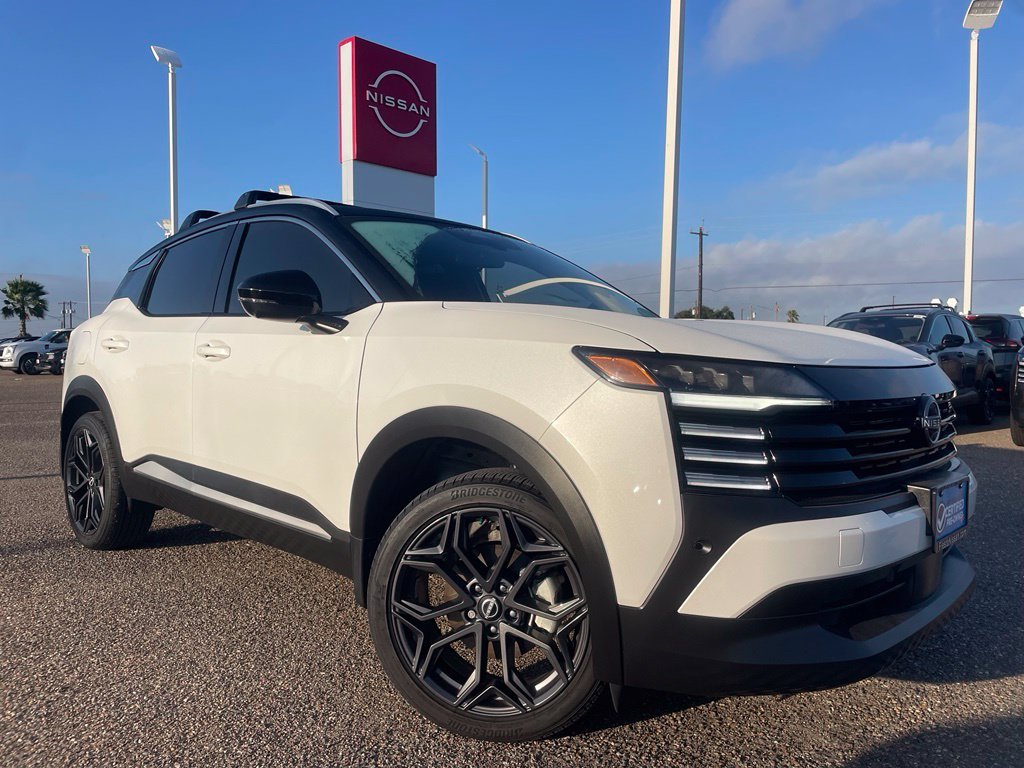 Used 2025 White Nissan SR image 1