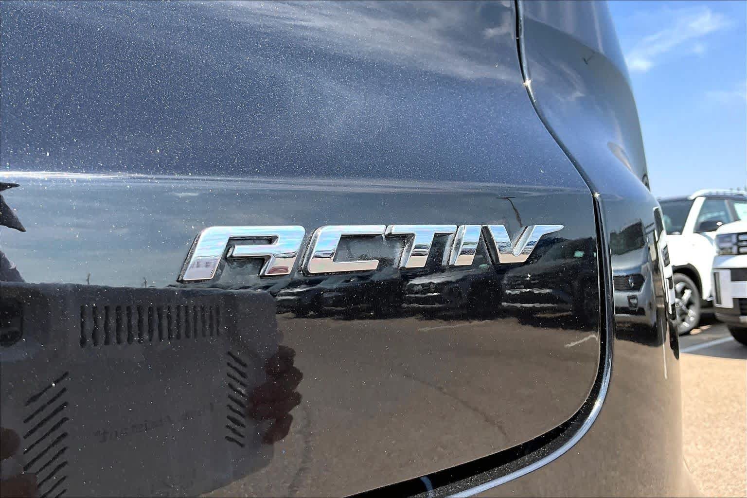 Used 2023 Mosaic Black Metallic Chevrolet ACTIV image 10