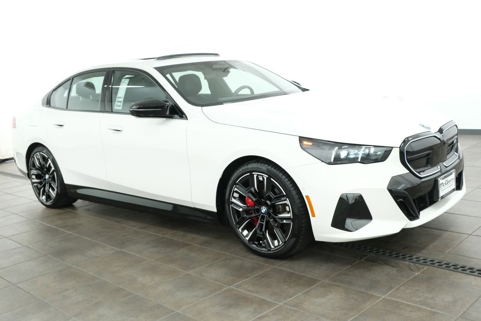 2025 BMW i5 M60 - Photo 6