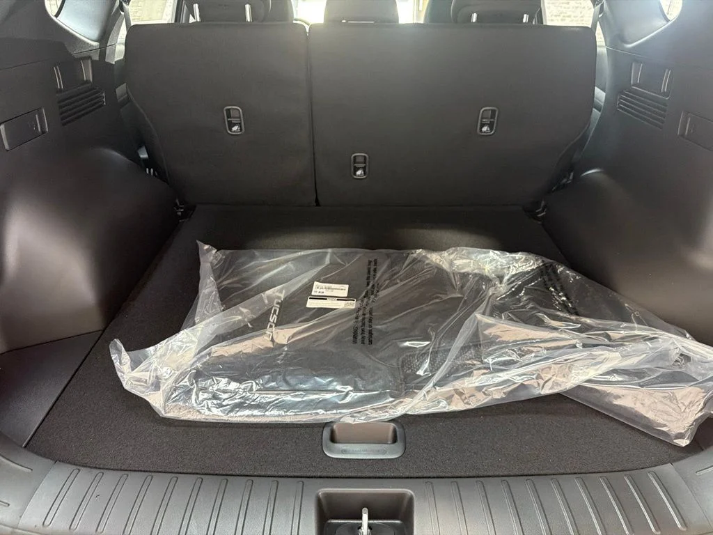 New 2026 Amazon Gray Hyundai  image 9