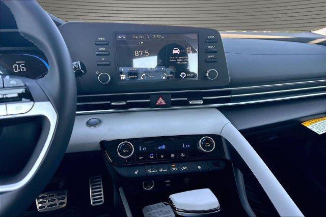 New 2026 White Hyundai SEL Sport Plus image 6