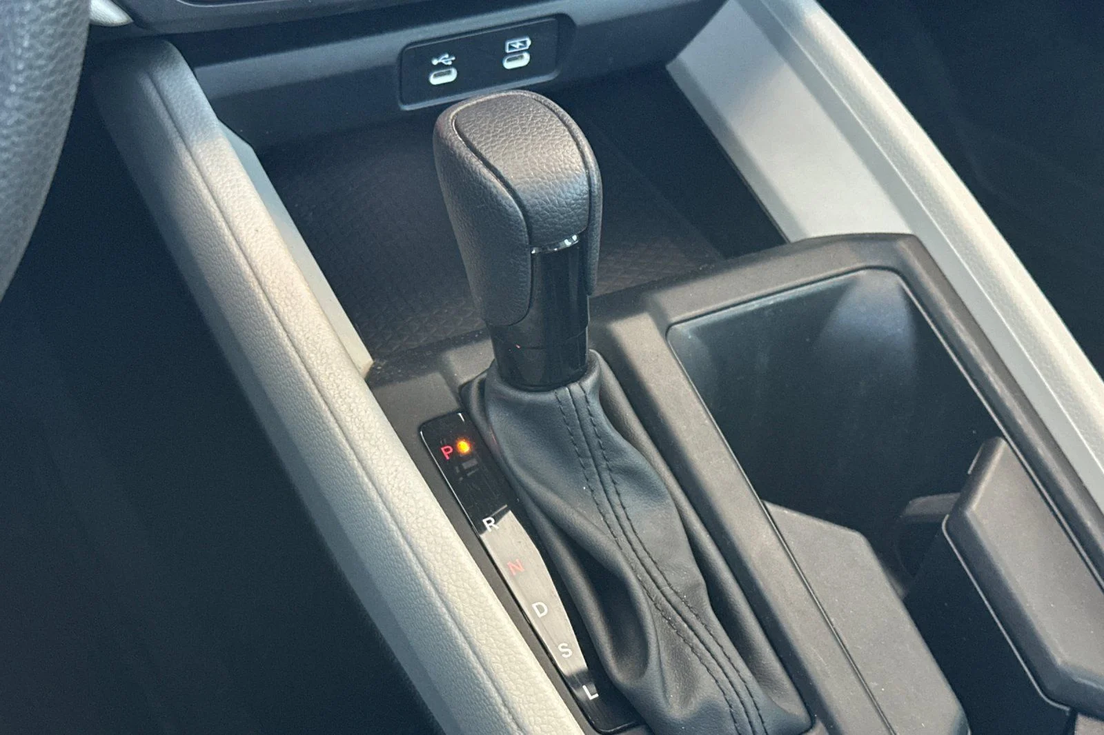 Used 2024  Honda EX image 21