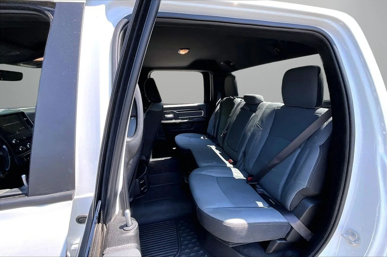 Used 2022 White Ram Big Horn image 21