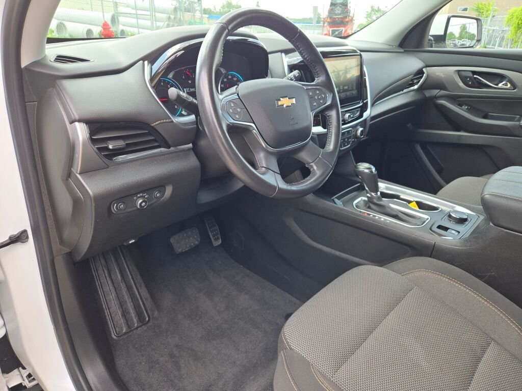 Used 2019 White Chevrolet LT image 19