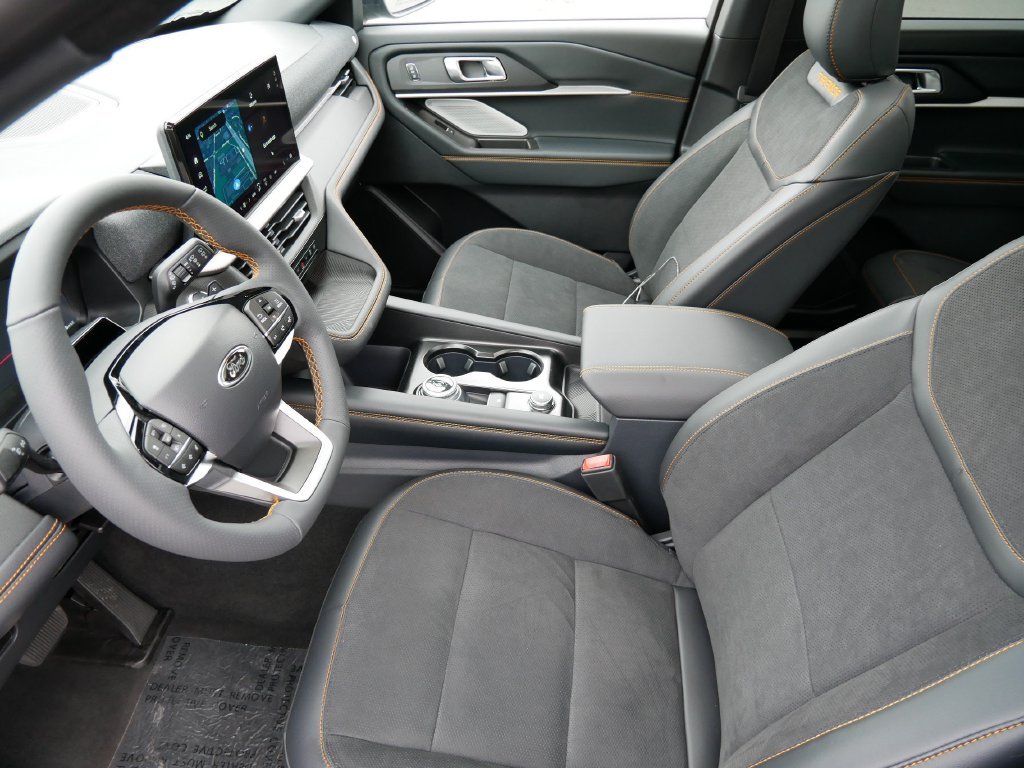 New 2026 Agate Black Metallic Ford Tremor® image 11