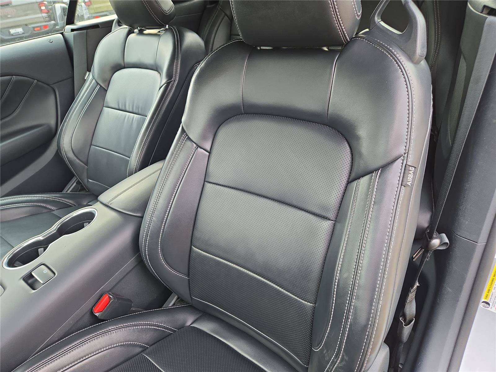 2024 Ford Mustang EcoBoost - Photo 14