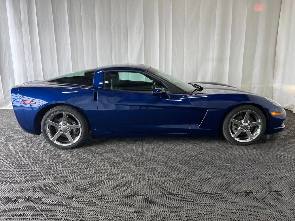 Used 2007 Blue Chevrolet Base image 2