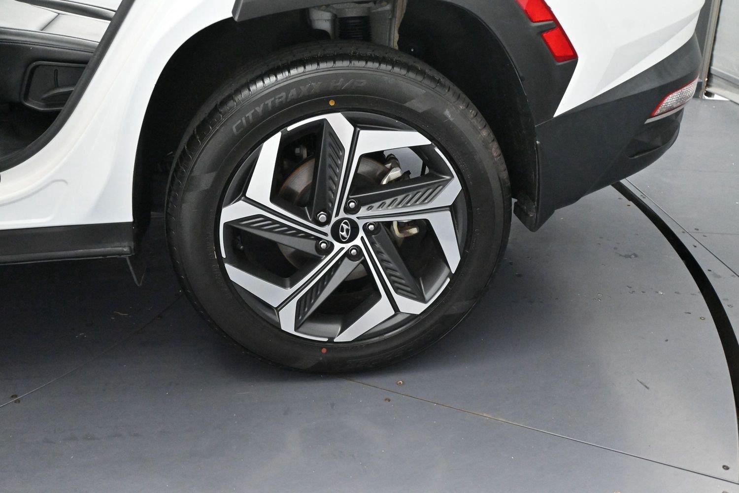 Used 2023 Serenity White Pearl Hyundai SEL image 35